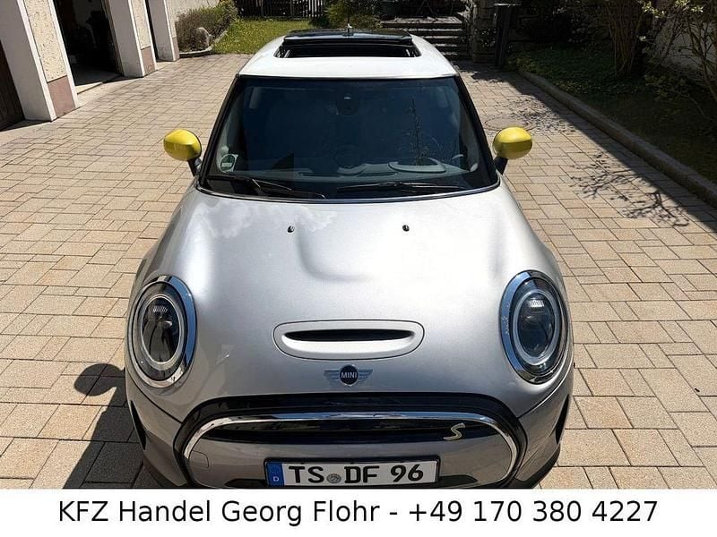Gebraucht Mini Cooper SE Classic 135 kW (184 PS) 2023 Silber Kleinwagen