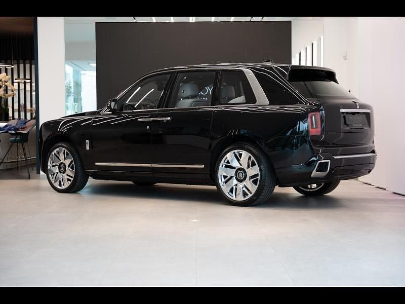 Gebraucht Rolls Royce Cullinan 571 PS (419 kW) 2024 Schwarz SUV