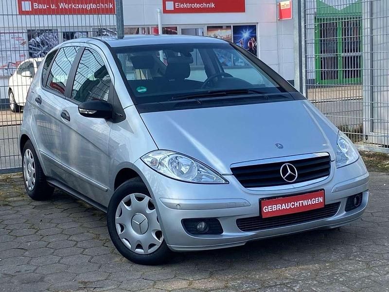 Silber Gebraucht 2006 Mercedes A150 Classic Van / Kleinbus | 2.990 € (Fairer Preis) - Bild 1/4