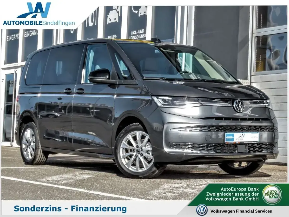 Gebraucht VW T7 Style 150 PS (110 kW) 2024 Indiumgrau Van