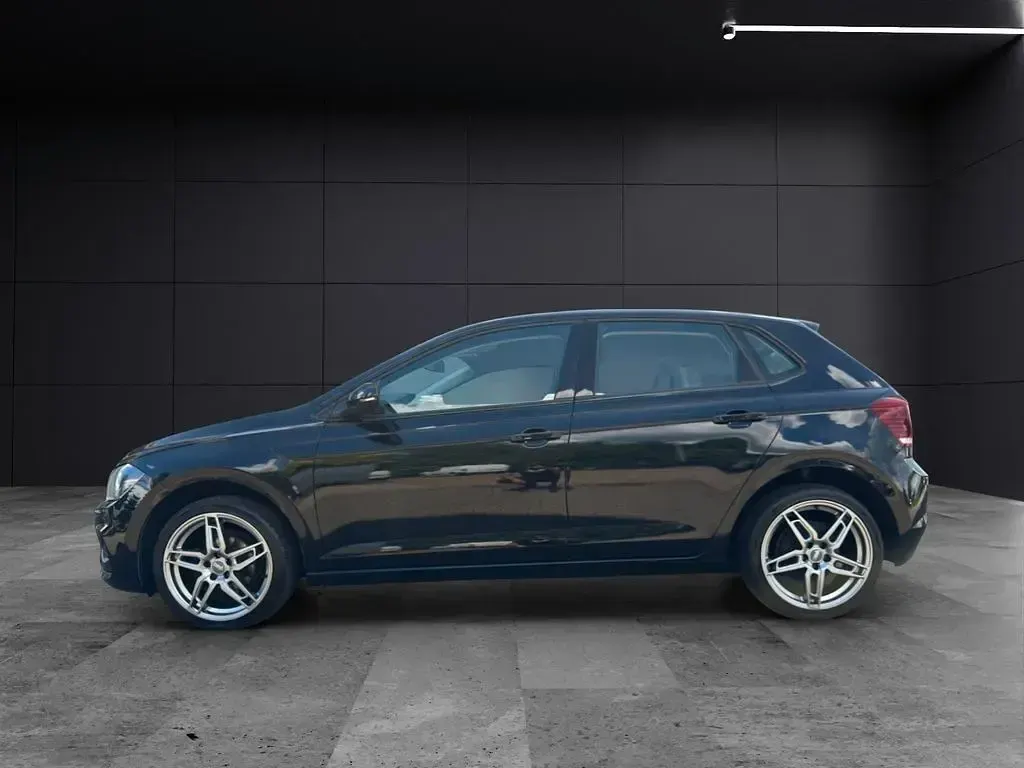 Gebraucht VW Polo Comfortline 95 PS (69 kW) 2019 Schwarz Kleinwagen