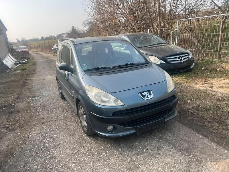 Gebraucht Peugeot 1007 75 PS (55 kW) 2007 Grau Van / Kleinbus