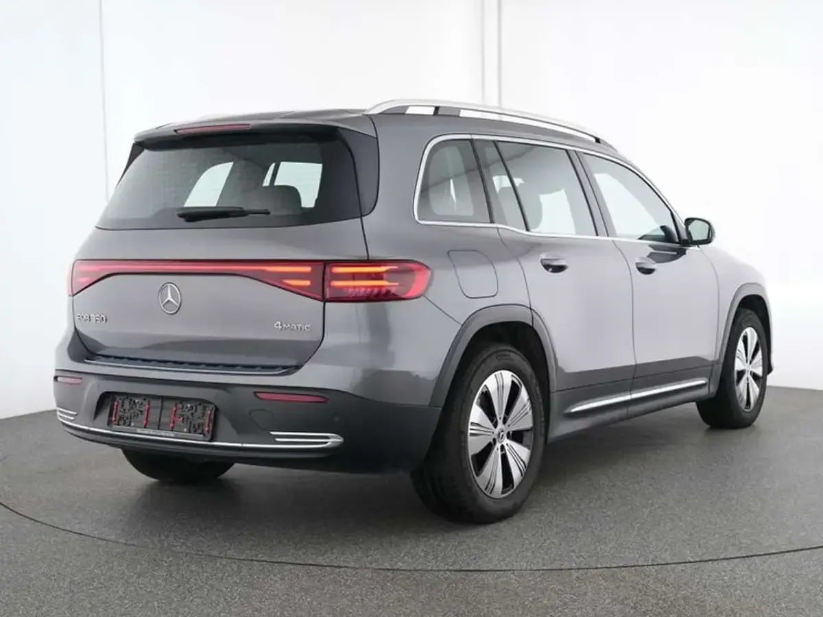 Gebraucht Mercedes EQB350 Advanced 214 kW (292 PS) 2024 Metalliclack mountaingrau SUV