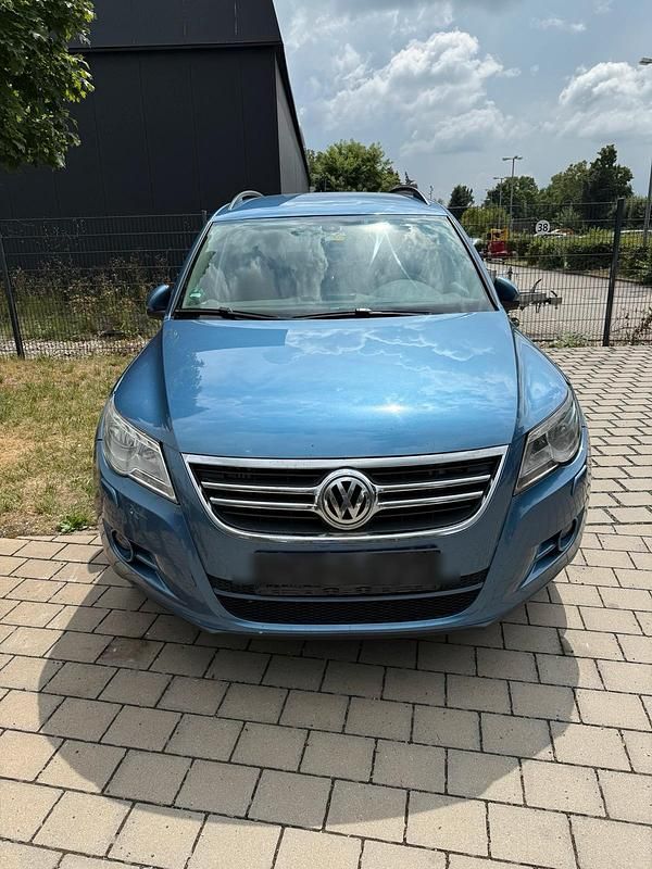 Blau Gebraucht 2011 VW Tiguan SUV | 5.999 € (Guter Preis) - Bild 1/4