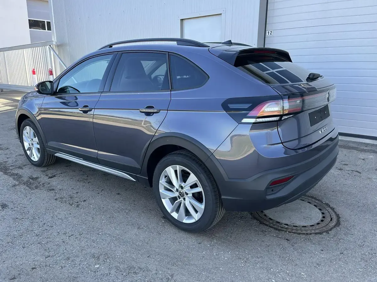 Ny VW Taigo Life 2025 Blå SUV