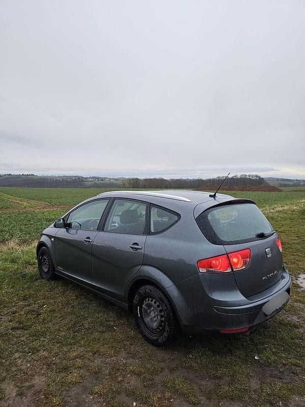 Gebraucht Seat Altea Copa 125 PS (91 kW) 2013 Grau Van / Kleinbus