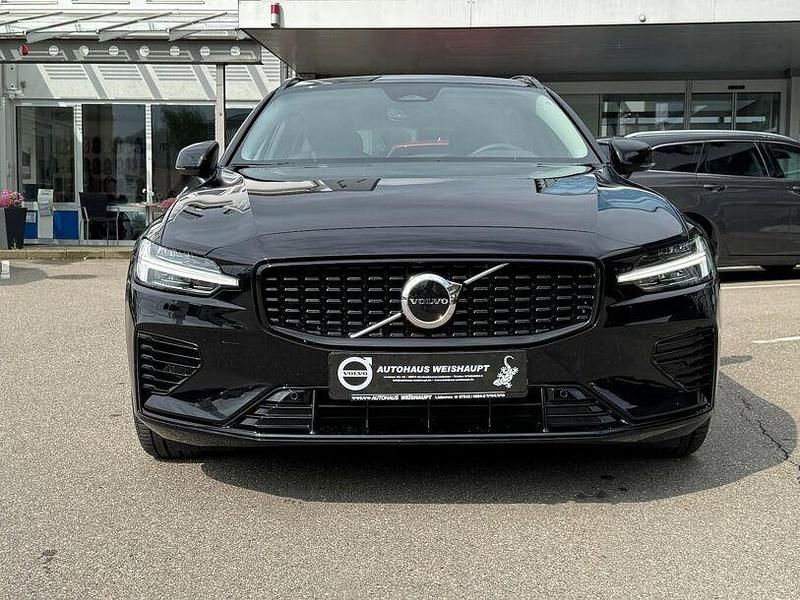 Gebraucht Volvo V60 Plus 398 PS (292 kW) 2024 Schwarz Kombi
