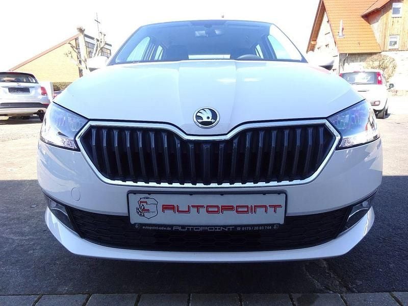 Gebraucht Skoda Fabia Active 95 PS (69 kW) 2022 Bila candy/candyweiss Kleinwagen
