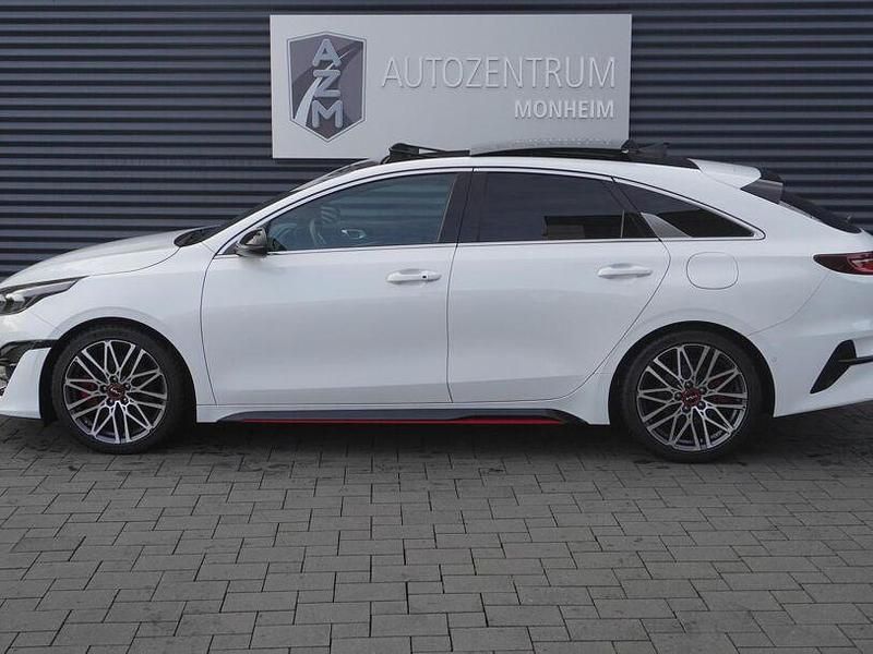 Gebraucht Kia ProCeed 204 PS (150 kW) 2022 Weiss Kleinwagen