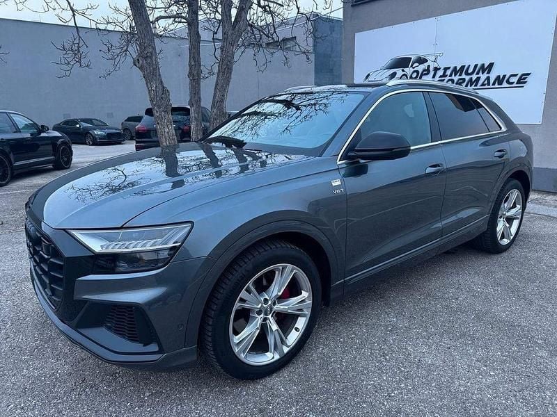 Grau Gebraucht 2018 Audi Q8 Sport SUV | 36.900 € (Superpreis) - Bild 1/4