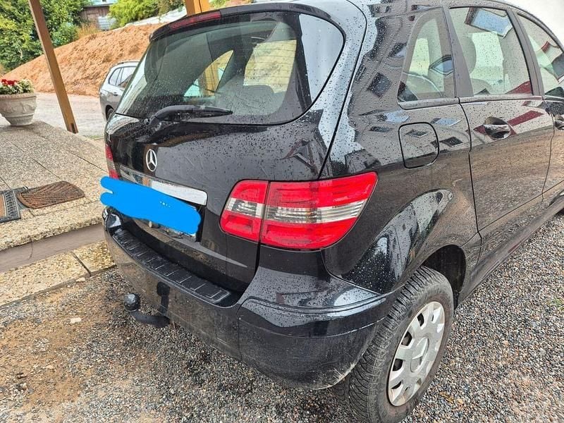 Schwarz Gebraucht 2009 Mercedes B150 Van / Kleinbus | 6.000 € (Guter Preis) - Bild 1/3