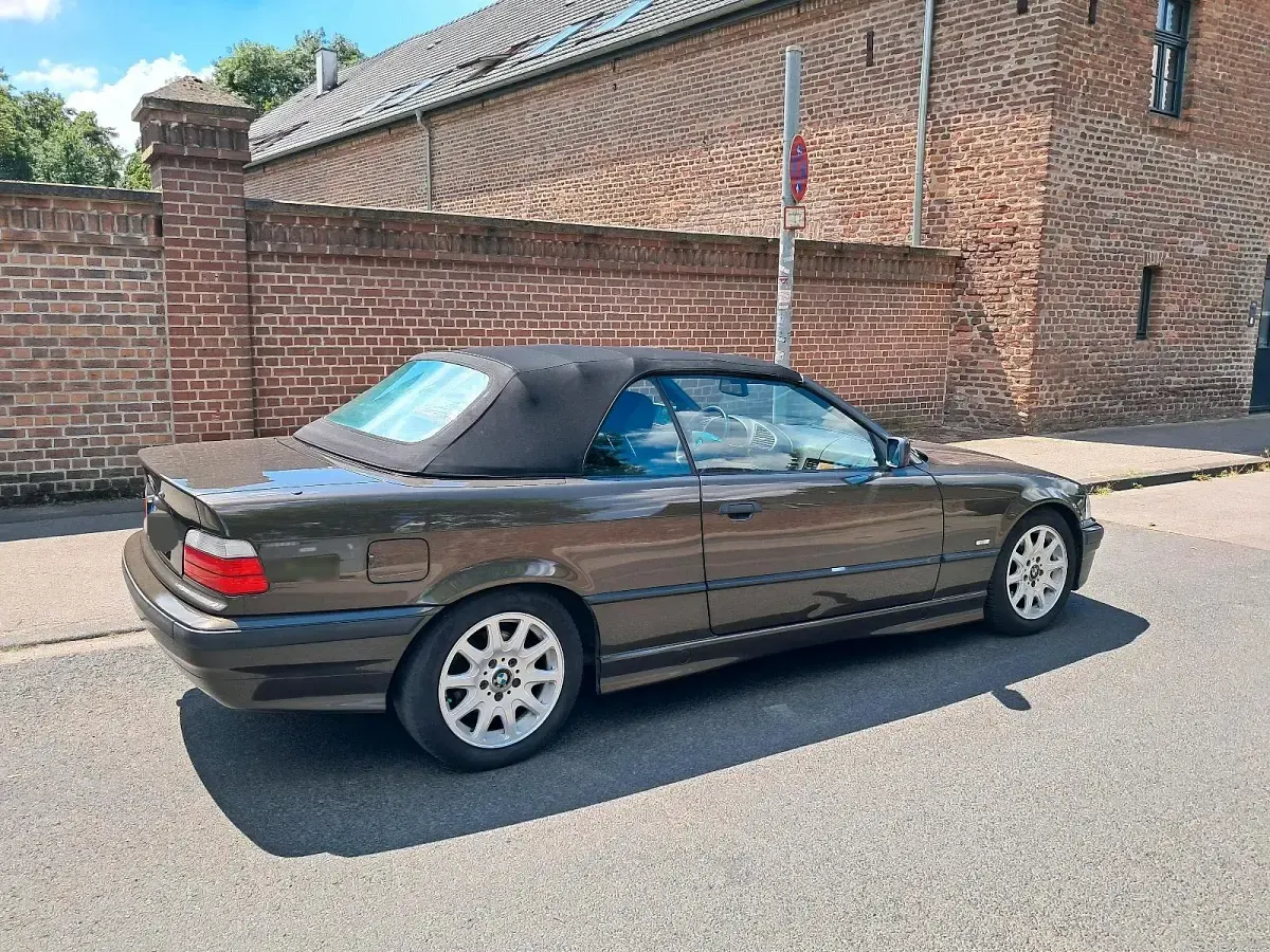 Gebraucht BMW 320 Cabriolet 150 PS (110 kW) 1997 Andere farben Cabrio