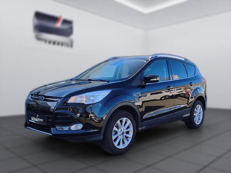 Gebraucht Ford Kuga Titanium 150 PS (110 kW) 2016 Diverse metallic SUV