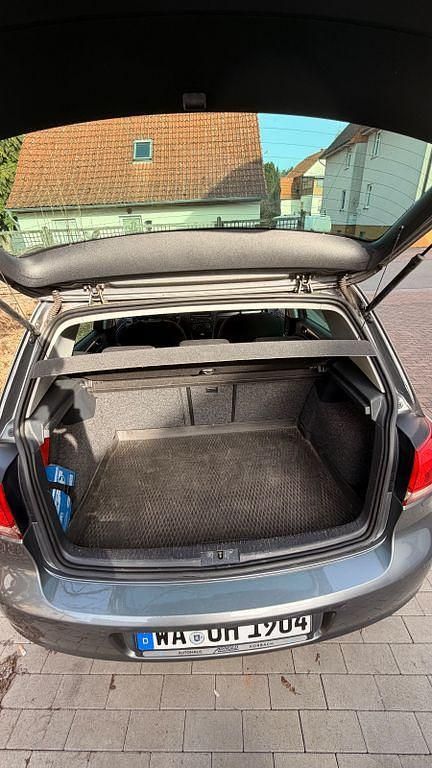 Gebraucht VW Golf VII Style 98 PS (72 kW) 2012 Grau Limousine