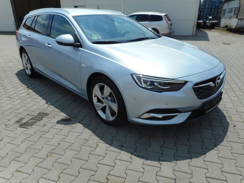 Blau Gebraucht 2017 Opel Insignia Exklusiv Kombi | 18.988 € (Superpreis) - Bild 1/4