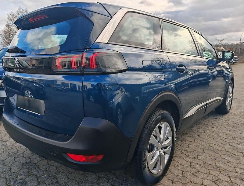 Gebraucht Peugeot 5008 131 PS (96 kW) 2022 Blau SUV
