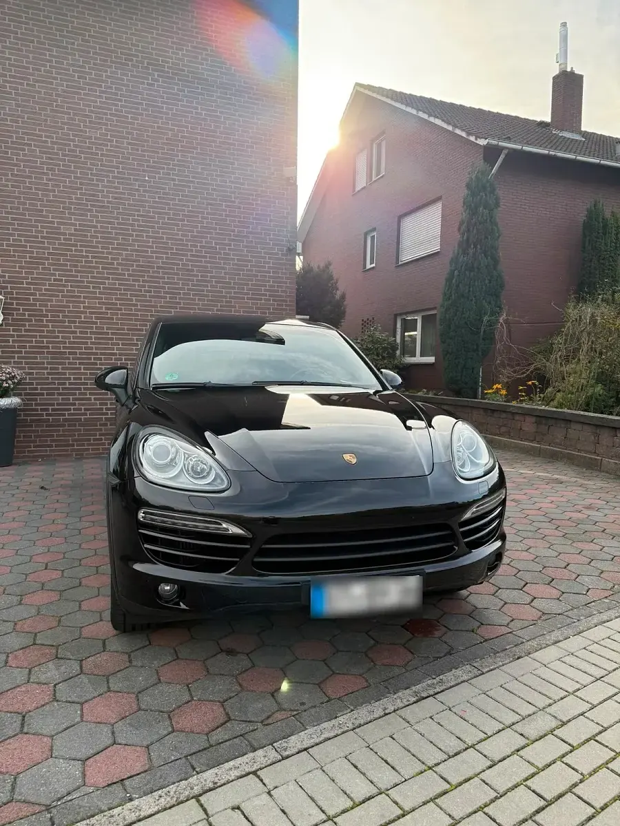 Gebraucht Porsche Cayenne 245 PS (180 kW) 2012 Schwarz SUV