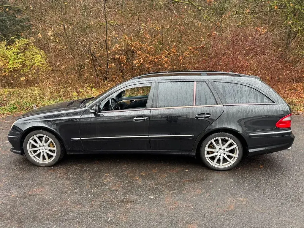 Gebraucht Mercedes E320 AMG 224 PS (164 kW) 2007 Schwarz Kombi