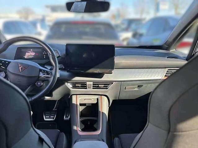 Second-hand Cupra Born e-Boost 169 kW (231 CP) 2022 Alb Hatchback