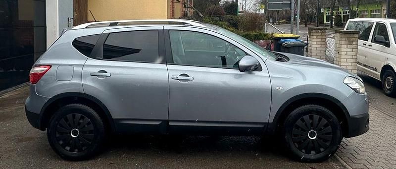 Gebraucht Nissan Qashqai Tekna 150 PS (110 kW) 2011 Grau SUV