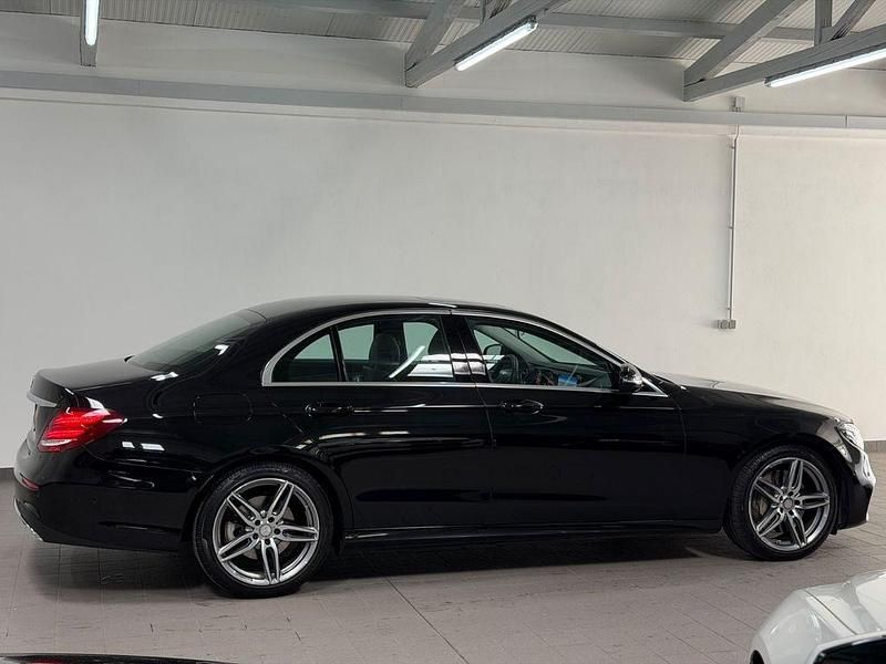 Gebraucht Mercedes E350 AMG line 258 PS (189 kW) 2016 Schwarz Limousine