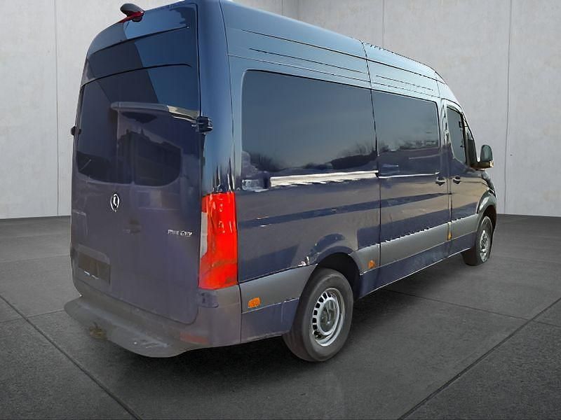 Gebraucht Mercedes Sprinter 150 PS (110 kW) 2025 Blau Van