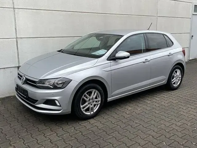 Gebraucht VW Polo Comfortline 95 PS (69 kW) 2020 Reflexsilber metallic Limousine