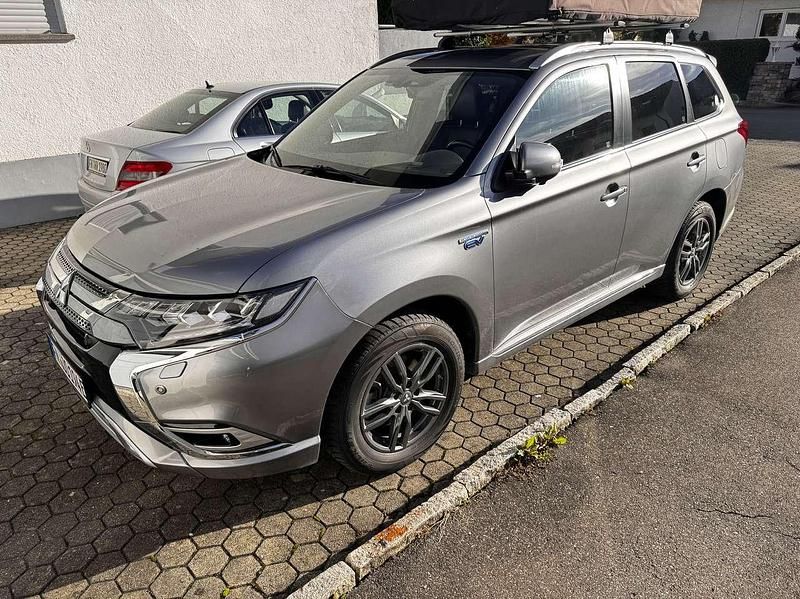 Gebraucht Mitsubishi Outlander P-HEV Spirit+ 135 PS (99 kW) 2021 SUV