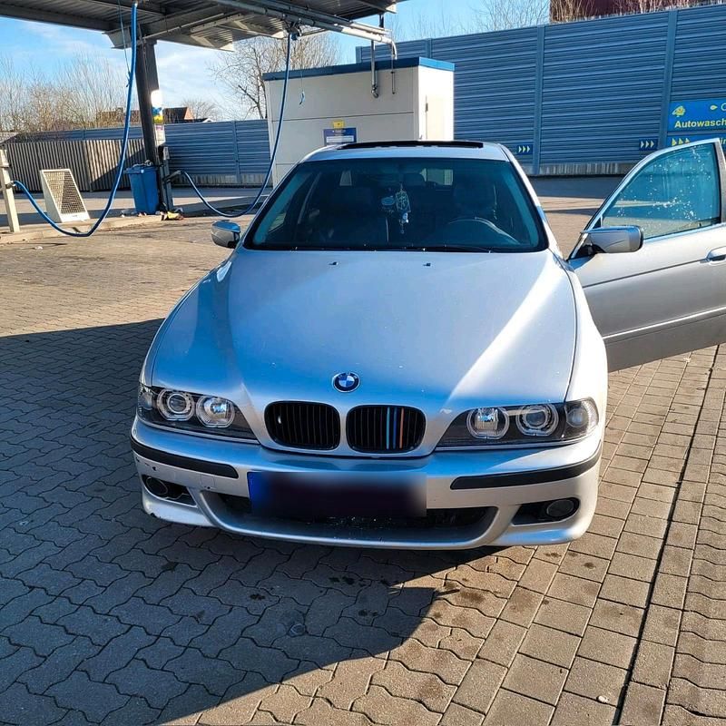 Gebraucht BMW 525 225 PS (165 kW) 2001 Silber Limousine