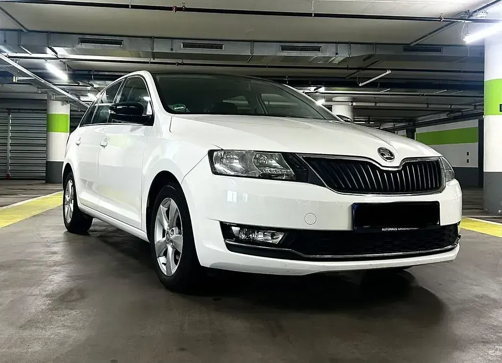Gebraucht Skoda Rapid Active 110 PS (80 kW) 2018 Kleinwagen