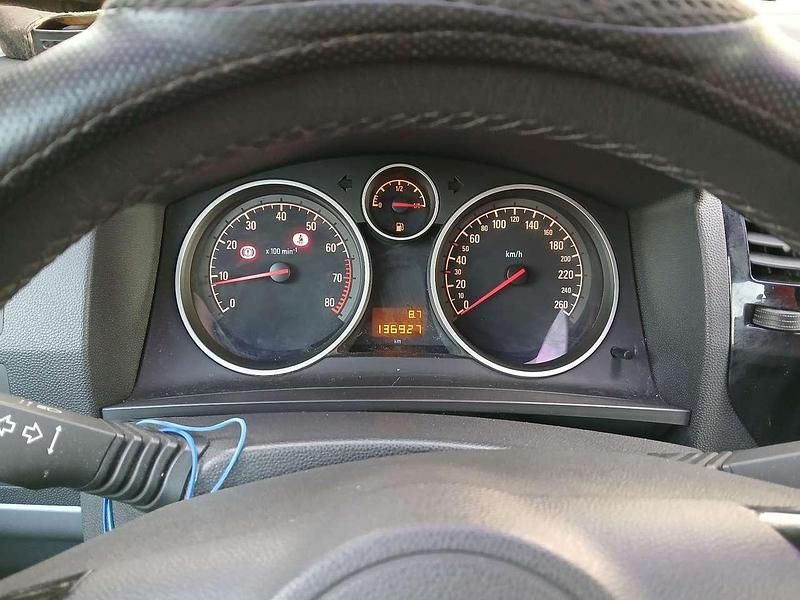 Gebraucht Opel Zafira 147 PS (108 kW) 2011 Van / Kleinbus