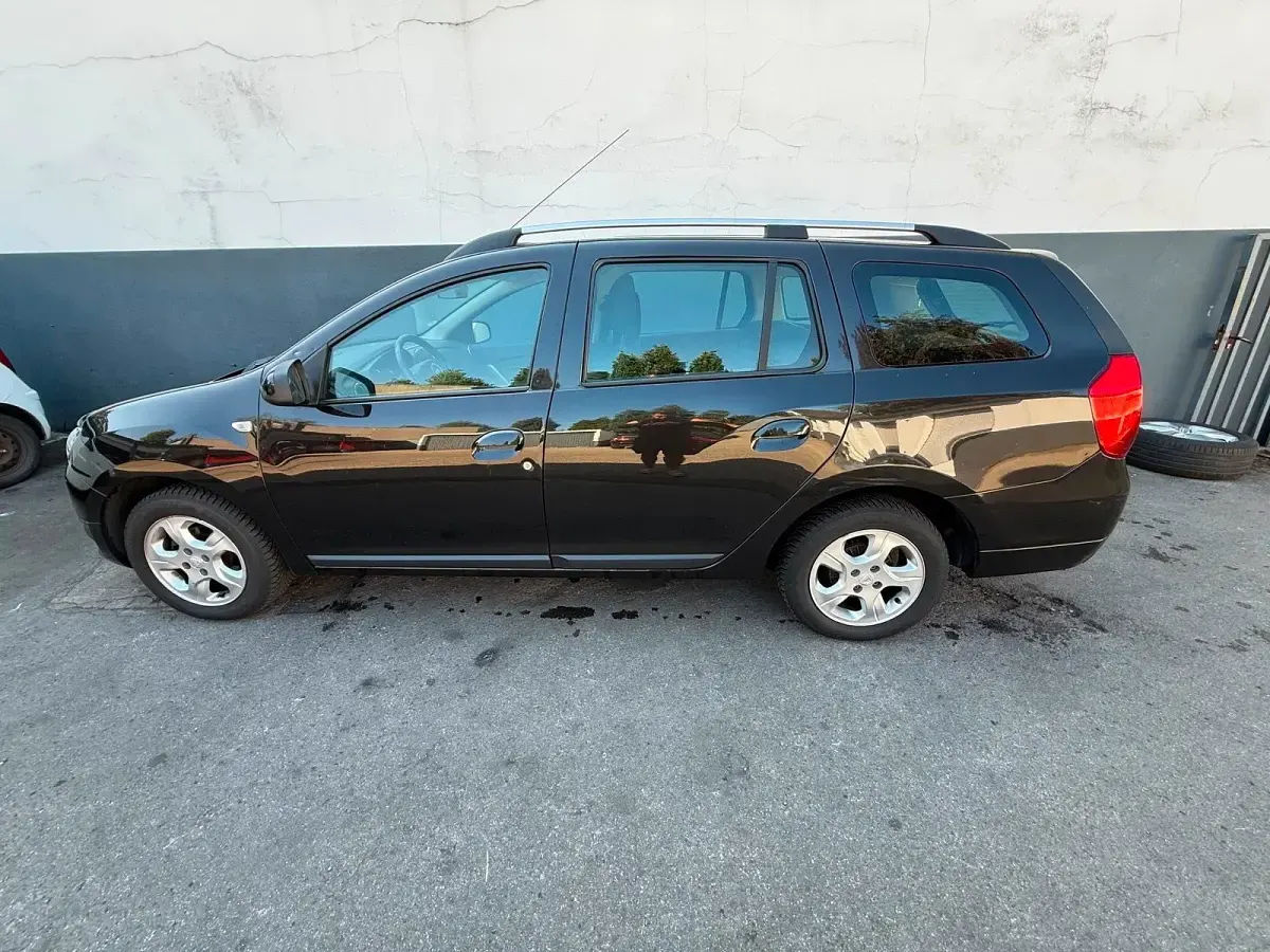 Gebraucht Dacia Logan MCV Prestige 95 PS (69 kW) 2014 Schwarz Kombi