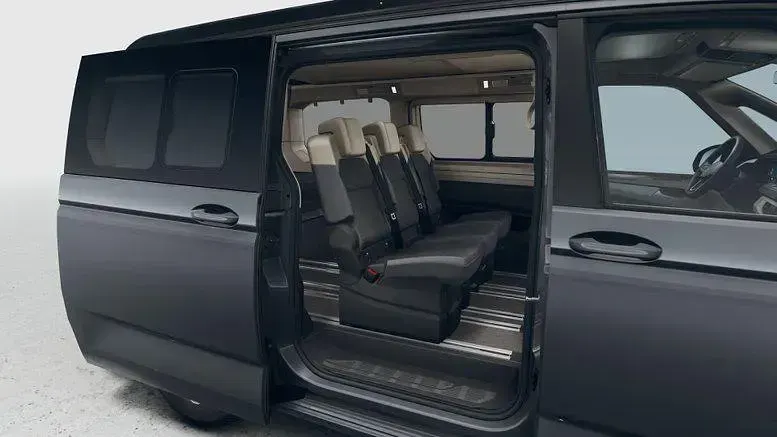 Neu VW T7 Beach 150 PS (110 kW) 2026 Pure grey / dach in schwarz Van