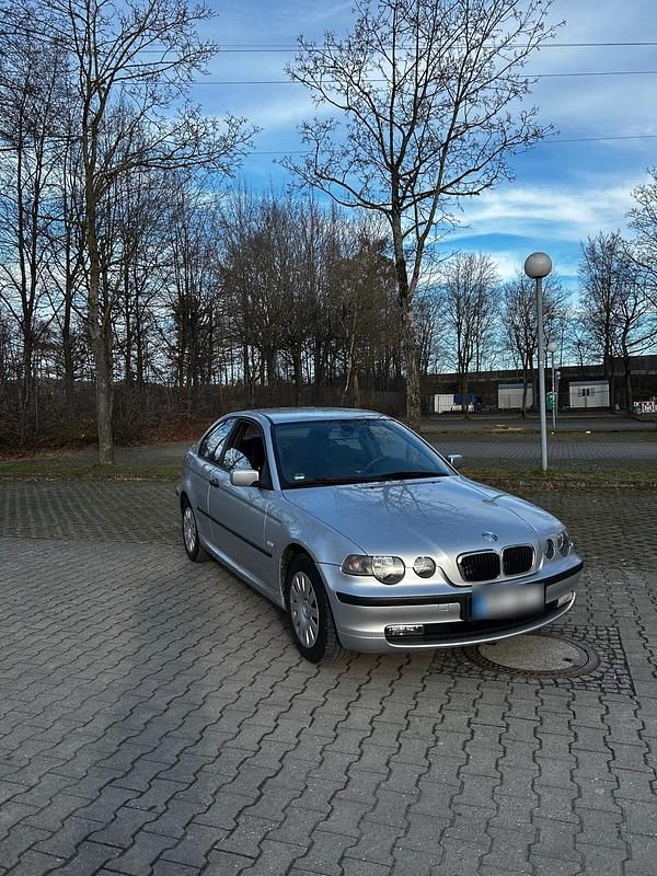Gebraucht BMW 316 Compact 115 PS (84 kW) 2003 Silber Kleinwagen