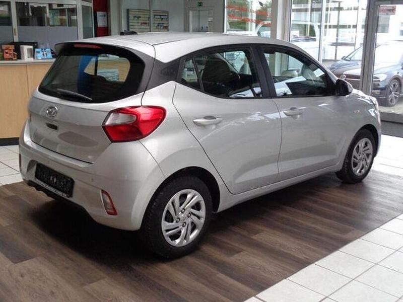Gebraucht Hyundai i10 Select 67 PS (49 kW) 2021 Andere Kleinwagen