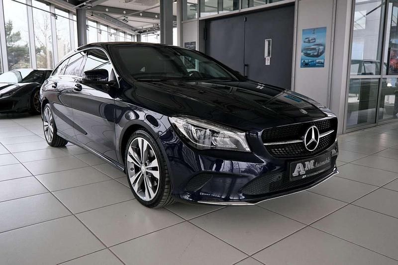 Gebraucht Mercedes CLA200 156 PS (114 kW) 2016 Cavansitblau Kombi