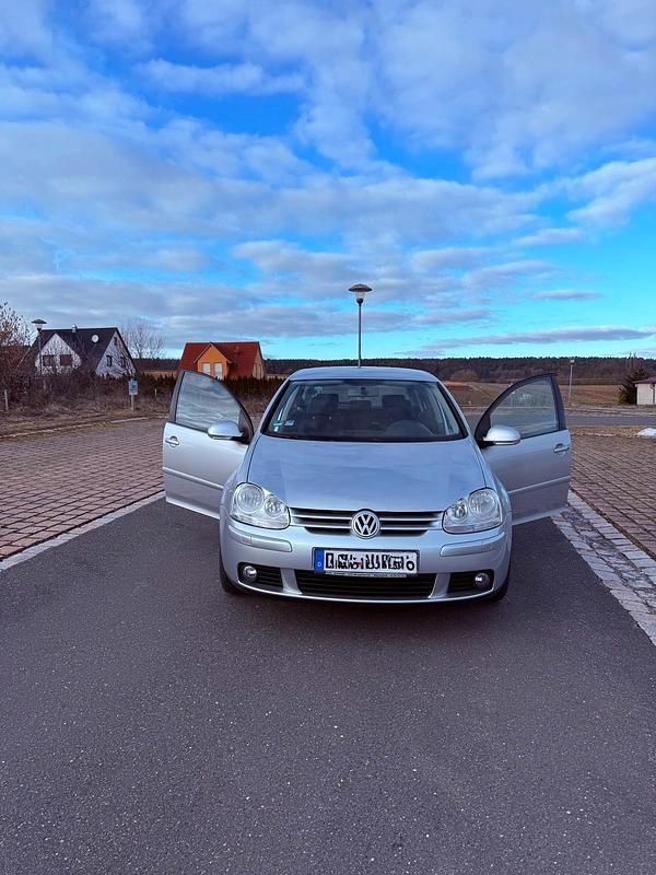 Gebraucht VW Golf IV 80 PS (58 kW) 2006 Silber Limousine