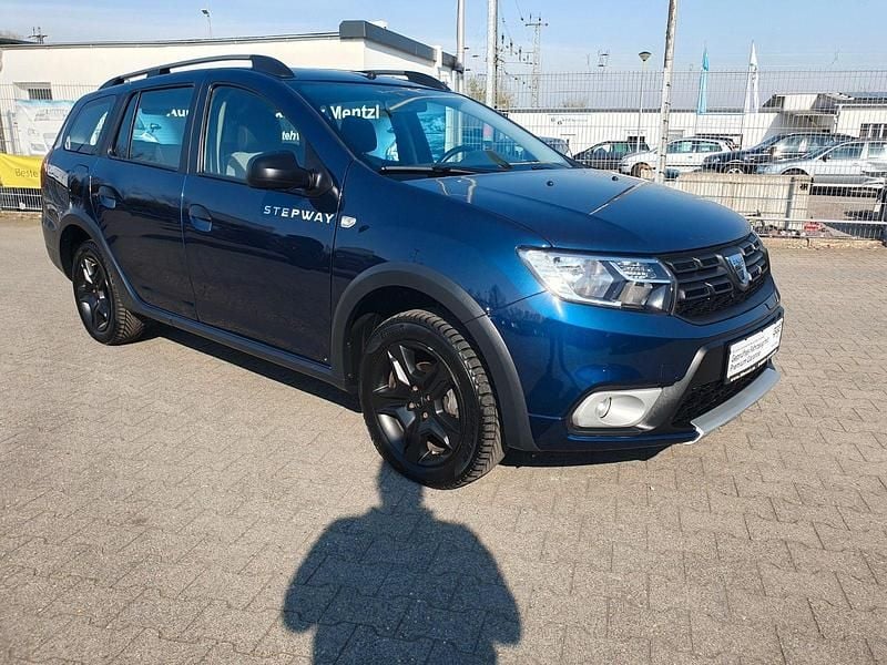 Gebraucht Dacia Logan Stepway 90 PS (66 kW) 2019 Blau Kombi