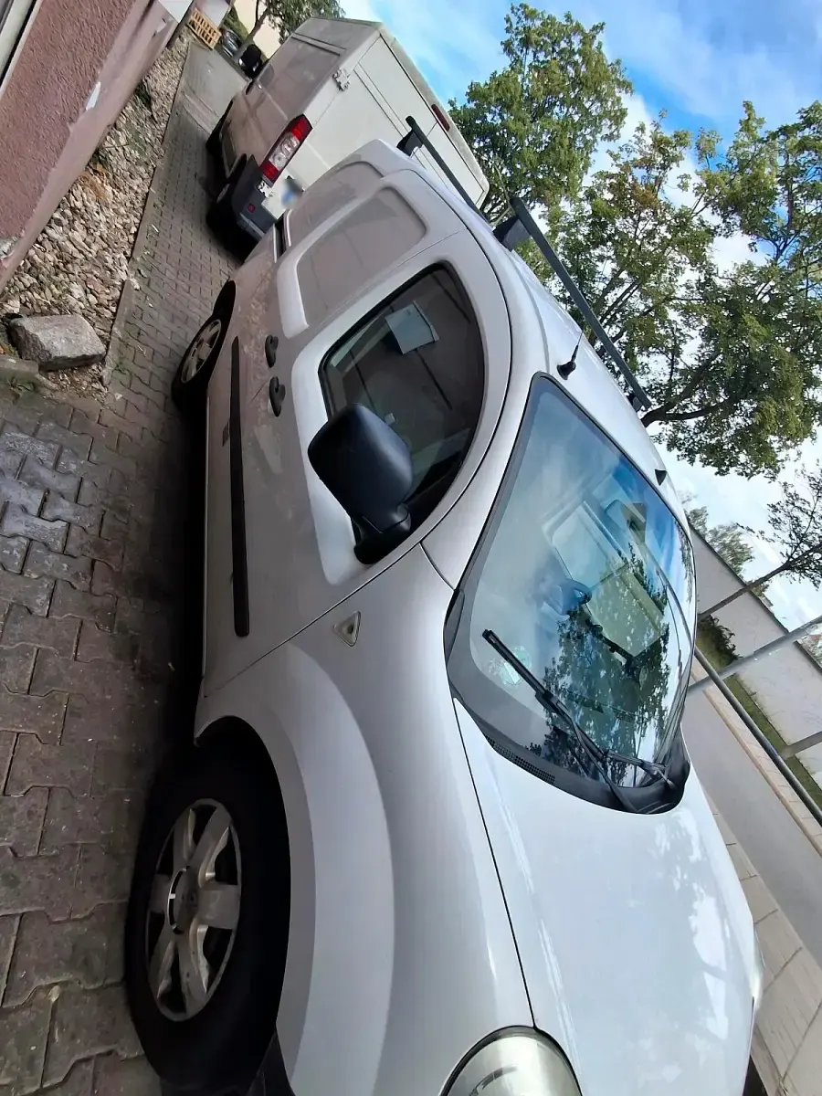 Gebraucht Renault Kangoo 90 PS (66 kW) 2009 Weiß Limousine