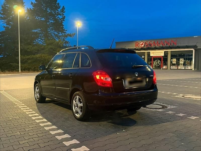 Second-hand Skoda Fabia 105 CP (77 kW) 2012 Negru Break