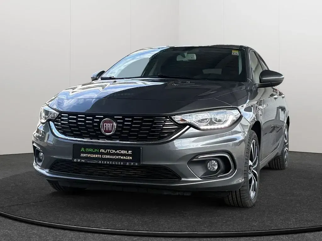 Gebraucht Fiat Tipo Easy 120 PS (88 kW) 2017 Grau Limousine