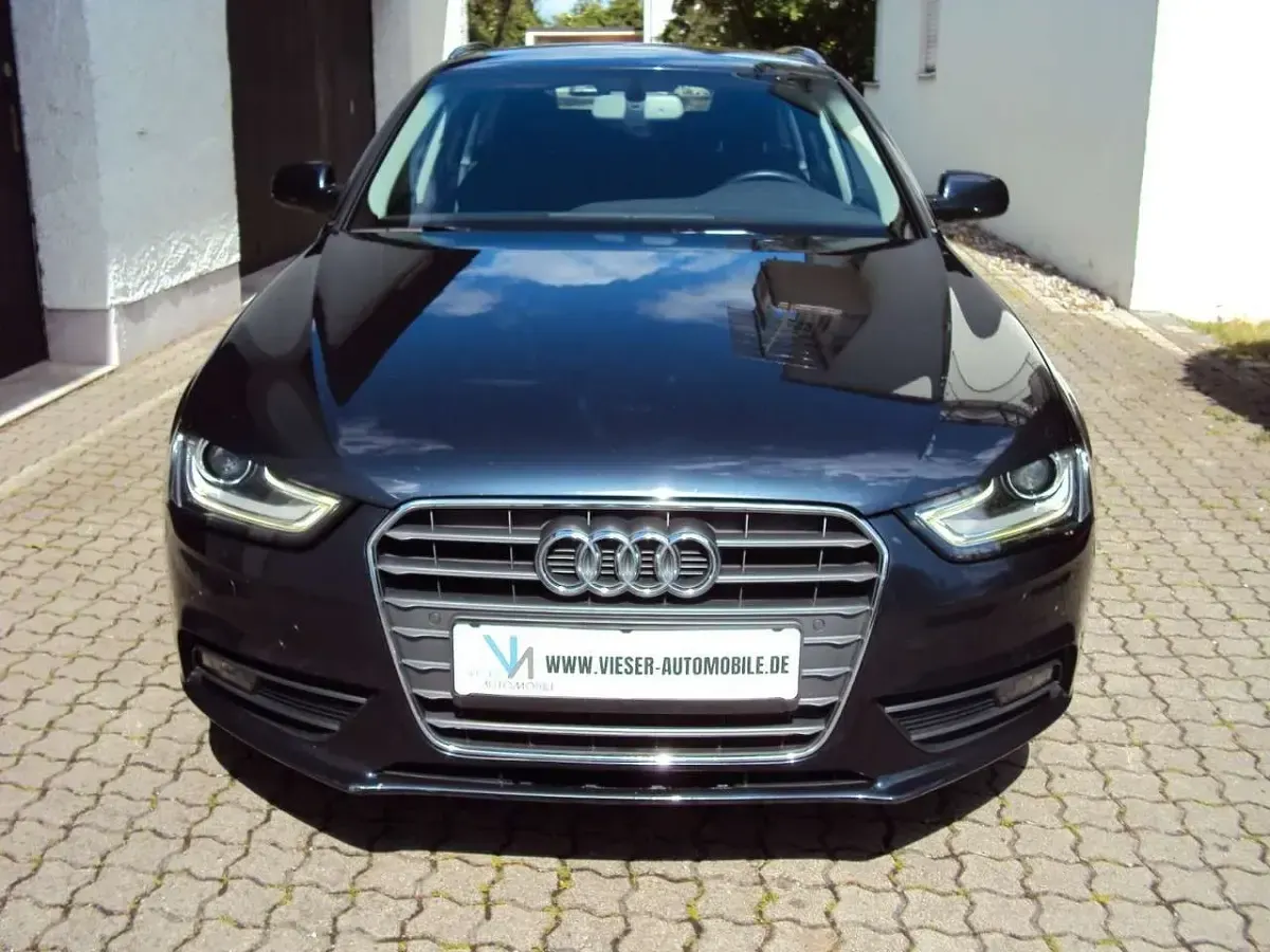 Gebraucht Audi A4 Ambition 143 PS (105 kW) 2013 Blau Kombi