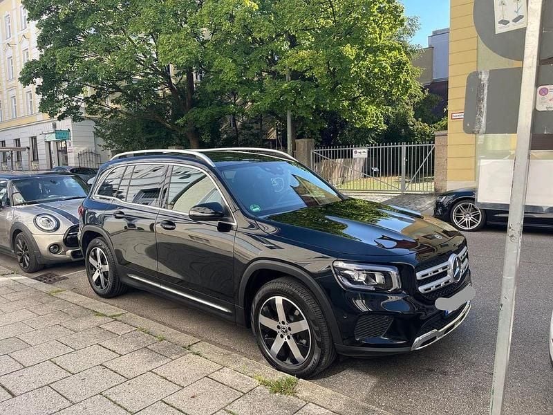 Gebraucht Mercedes GLB220 190 PS (139 kW) 2023 Schwarz SUV