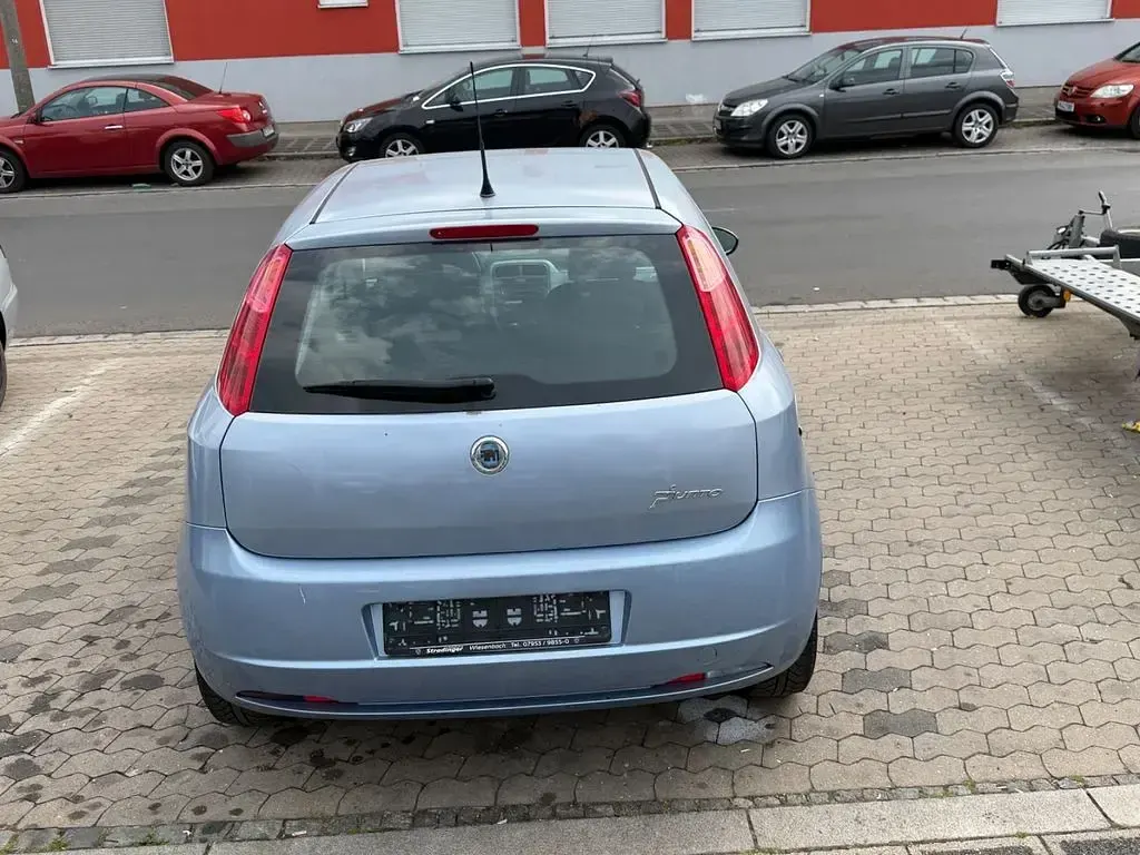 Gebraucht Fiat Punto 77 PS (56 kW) 2006 Blau Kleinwagen