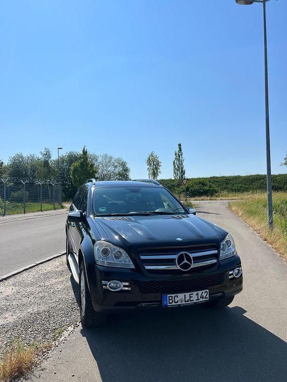 Schwarz Gebraucht 2009 Mercedes GL320 SUV | 8.200 € (Guter Preis) - Bild 1/4