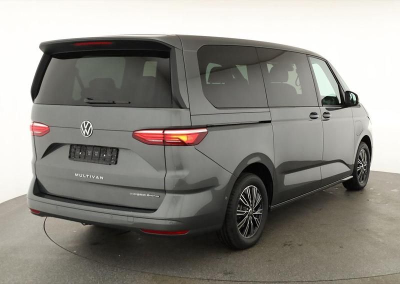 Neu VW Multivan Business 150 PS (110 kW) 2026 Indiumgrau metallic Van / Kleinbus