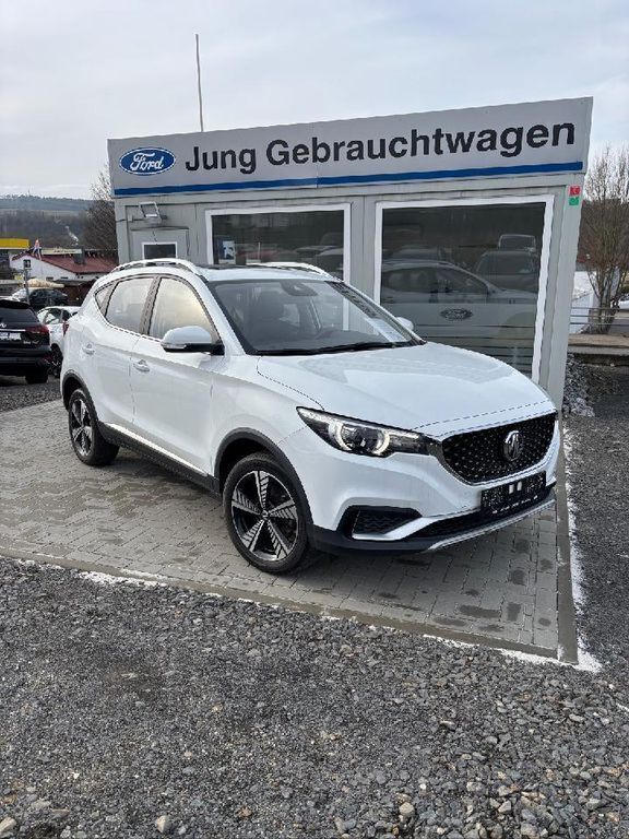 Weiß Gebraucht 2021 MG ZS Luxury Limousine | 16.990 € (Fairer Preis) - Bild 1/4
