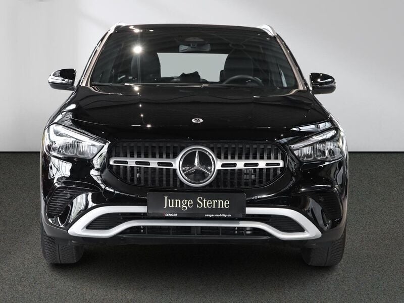 Gebraucht Mercedes GLA200 163 PS (119 kW) 2024 Schwarz SUV