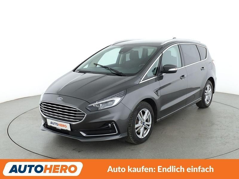 Gebraucht Ford S-MAX Titanium 150 PS (110 kW) 2020 Grau Van / Kleinbus
