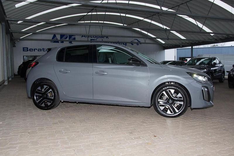 Gebraucht Peugeot 208 Allure 101 PS (74 kW) 2025 Grau Kleinwagen